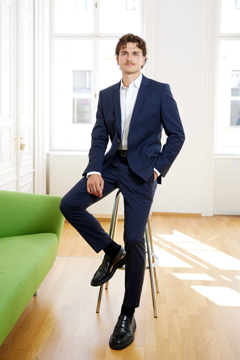 Aleksandar Skrbic Porträtfoto, Fotografin: Julia Spicker